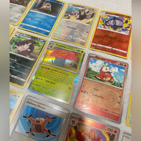 30 POKEMON HOLO AND REVERSE HOLO CARDS - Picture 5 of 17